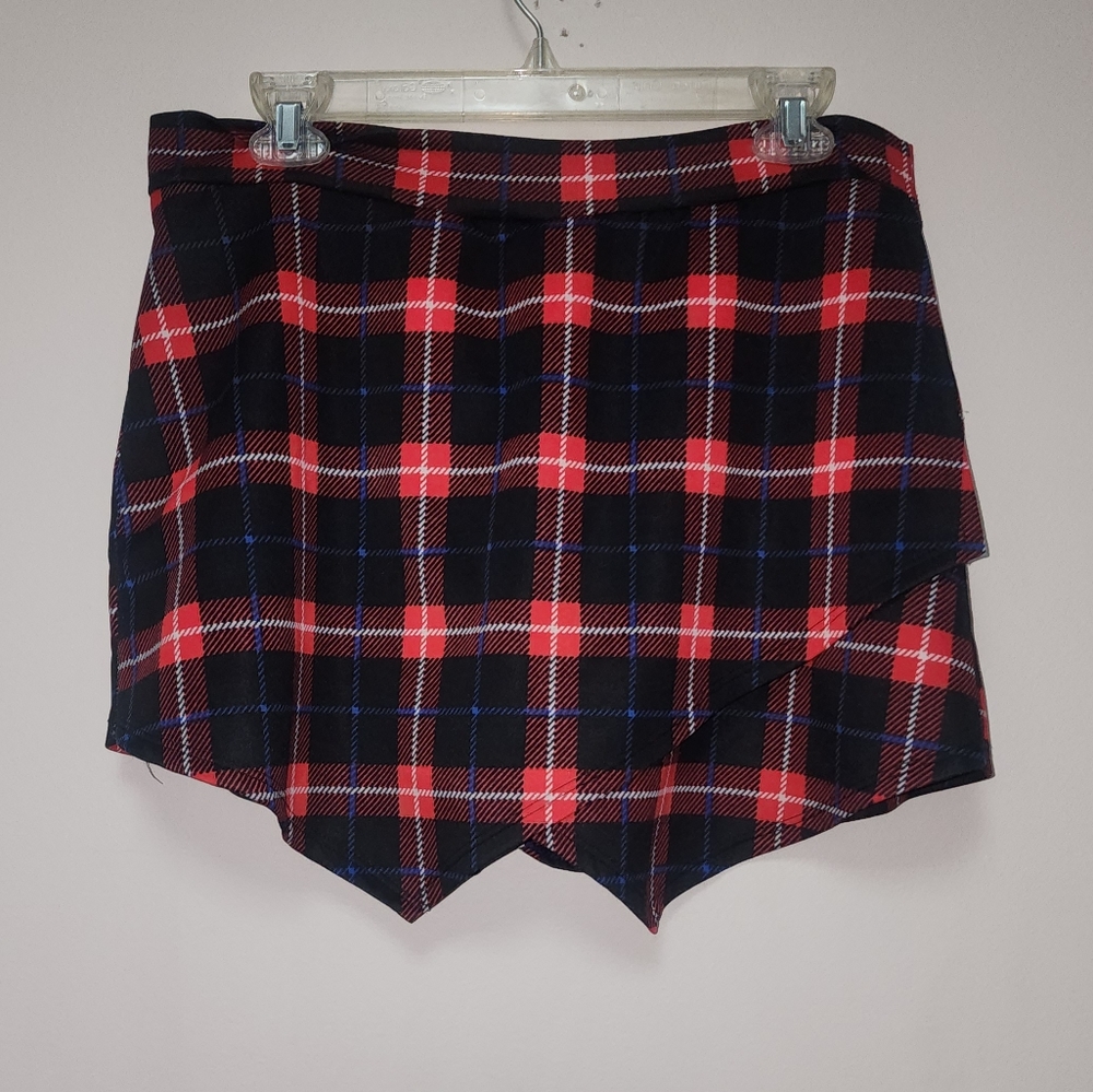 Charlotte Russe Plaid Skort XL